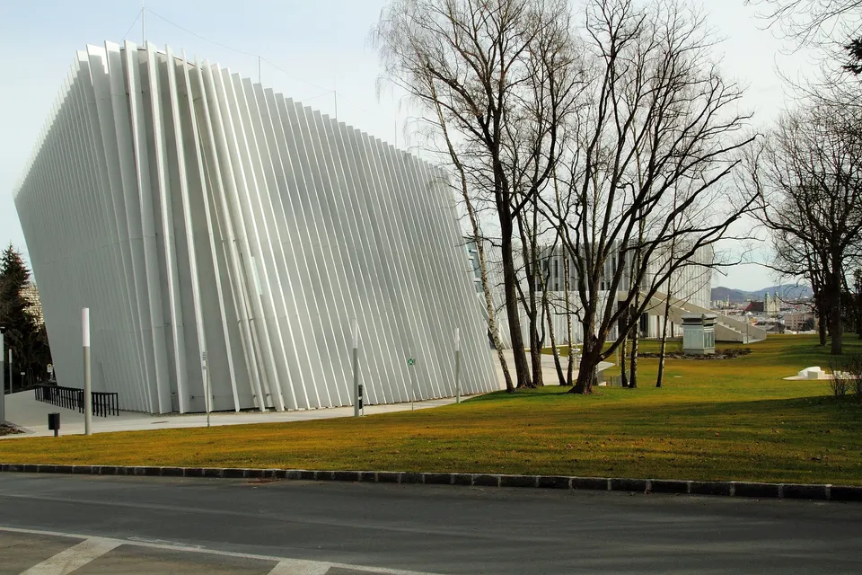 Linz, Anton Bruckner Universität (3/7)