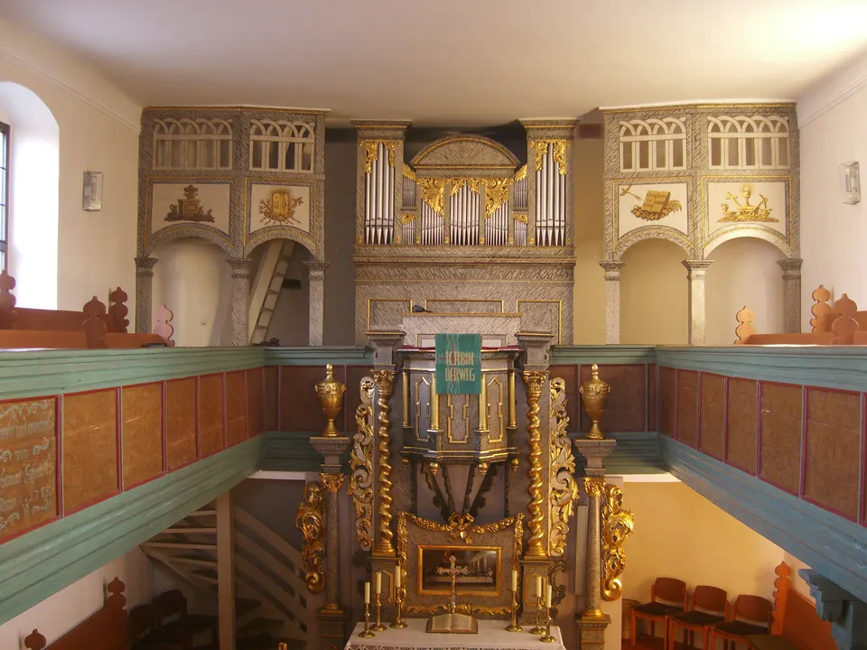 Albertshausen, Ev. Kirche (1/4)