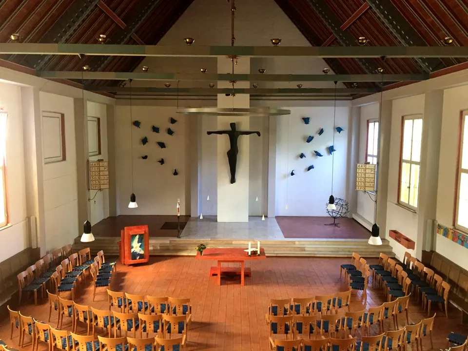 Freiburg, Friedenskirche (1/5)