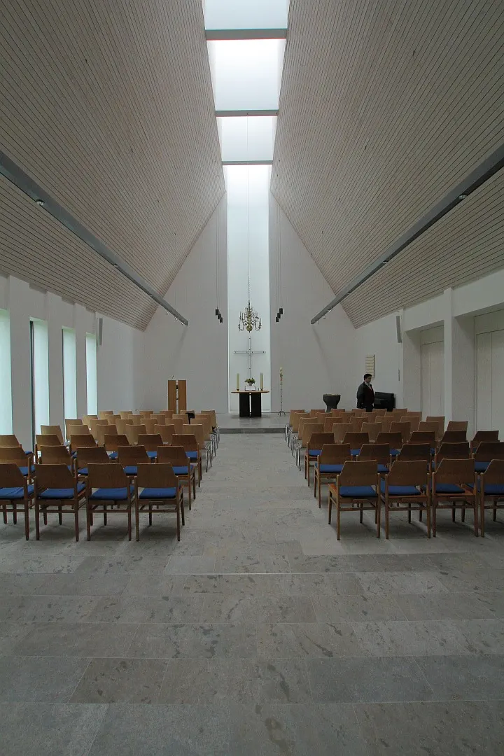Klein Offenseth-Sparrieshoop, Osterkirche (2/5)