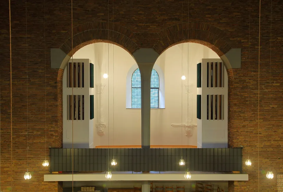 Cologne – Bayenthal, Reformation Church (2/4)