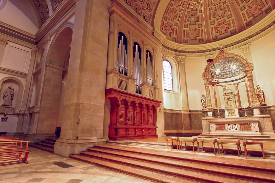 München-Schwabing, St. Ursula, choir organ (1/6)