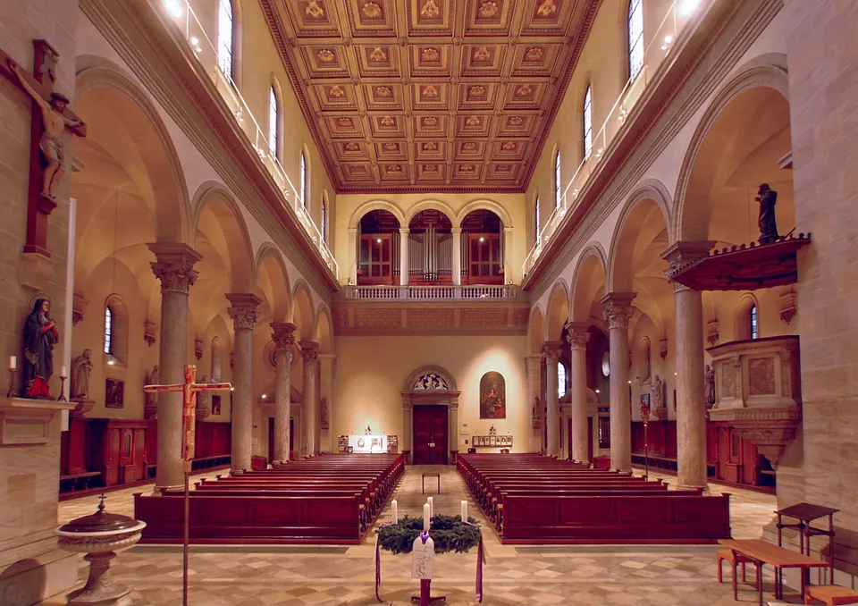München-Schwabing, St. Ursula (1/15)