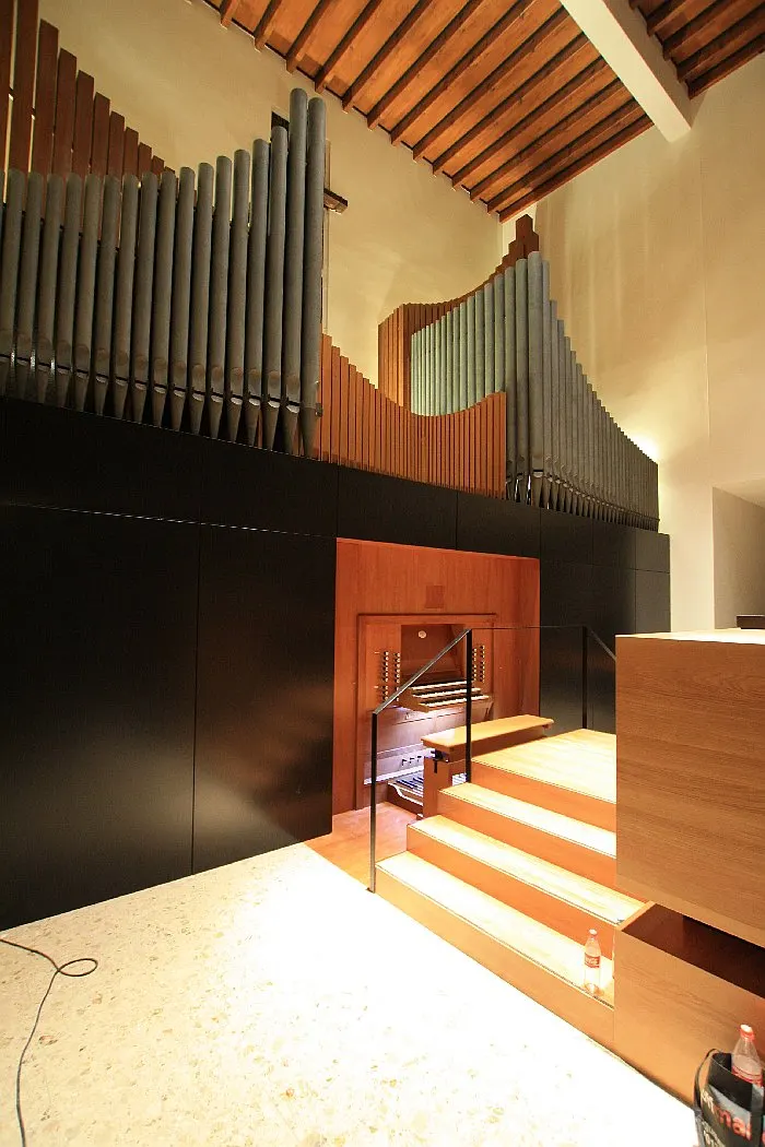 Stuttgart-Ost, Neuapost. Kirche (2/4)