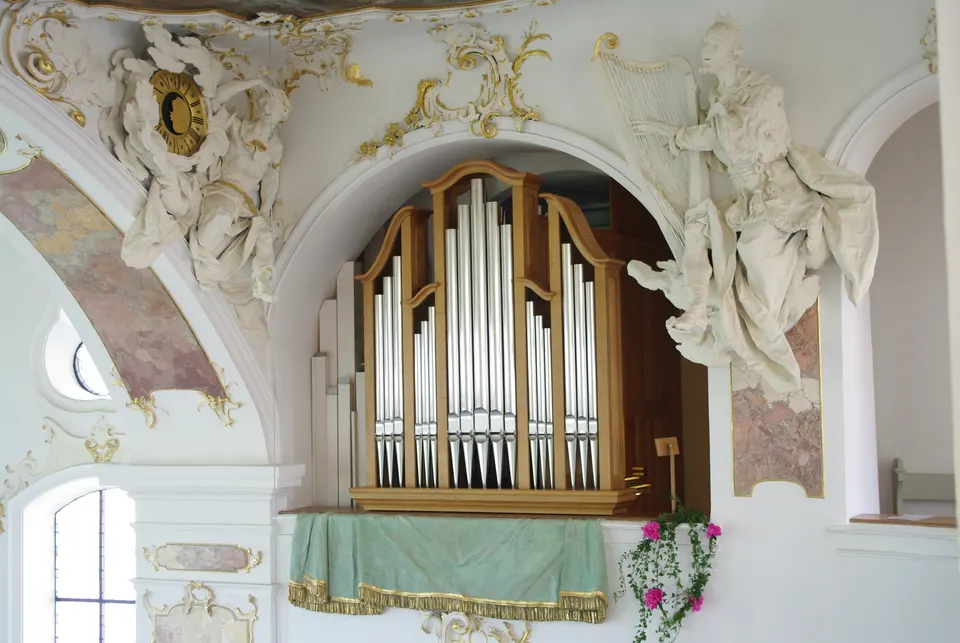 Tettnang, Schlosskirche mit Wechselschleifen